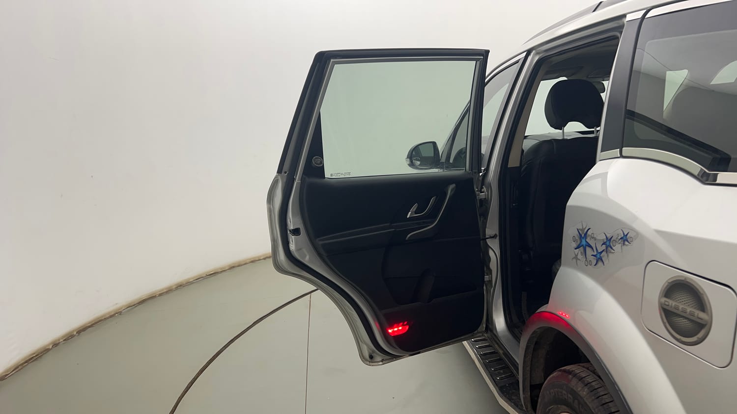 Used 2017 Mahindra XUV500 W10 AT Black Interiors Diesel Automatic interior LEFT REAR DOOR OPEN VIEW