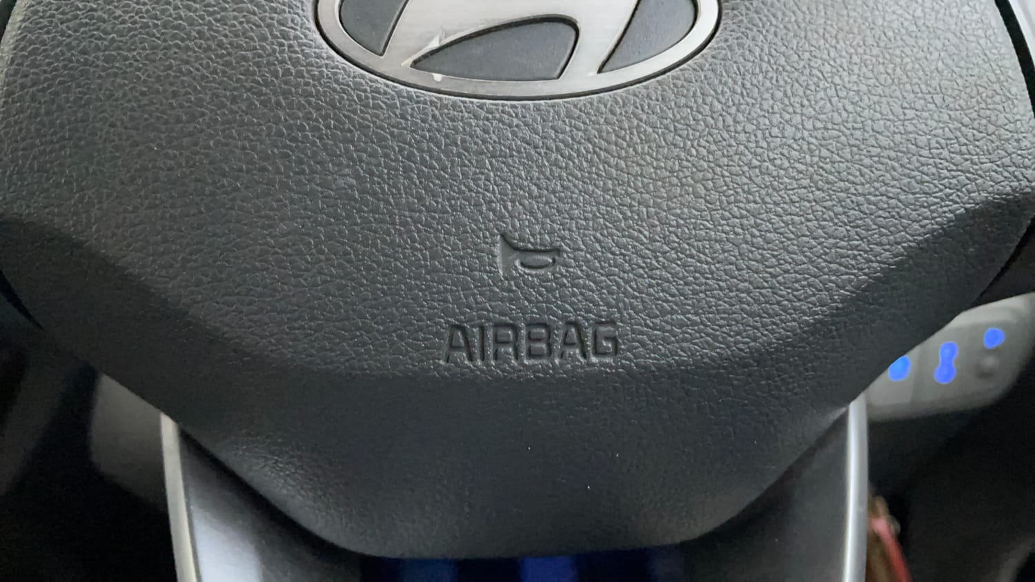 Used 2023 Hyundai Grand i10 Nios Sportz 1.2 Kappa VTVT CNG Cng Manual top_features Airbags