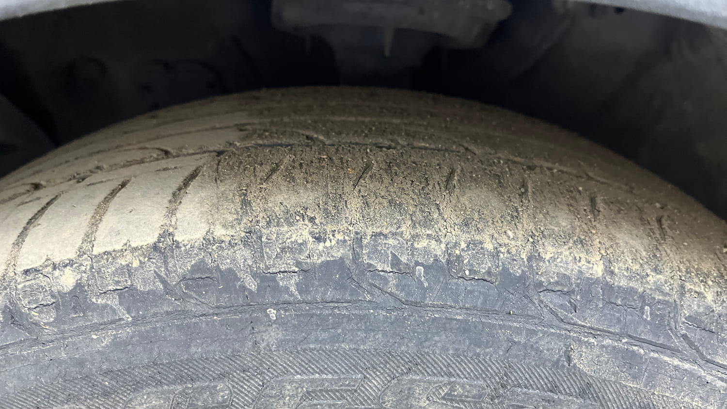 Used 2019 Hyundai Creta SX 1.6 AT CRDi Diesel Automatic tyres LEFT FRONT TYRE TREAD VIEW