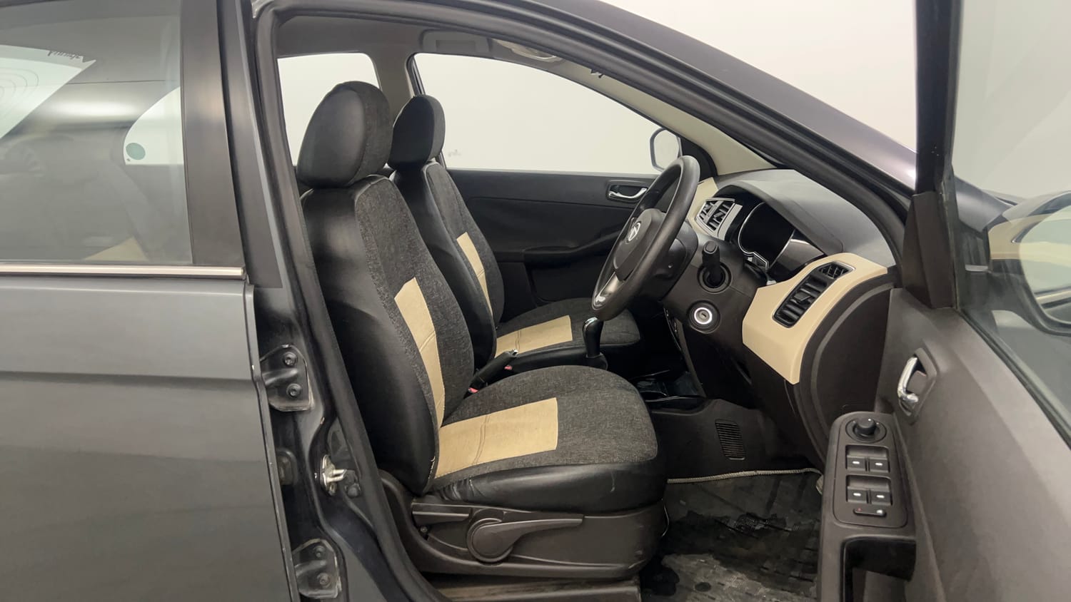 Used 2015 Tata Zest XT Petrol Petrol Manual interior RIGHT SIDE FRONT DOOR CABIN VIEW