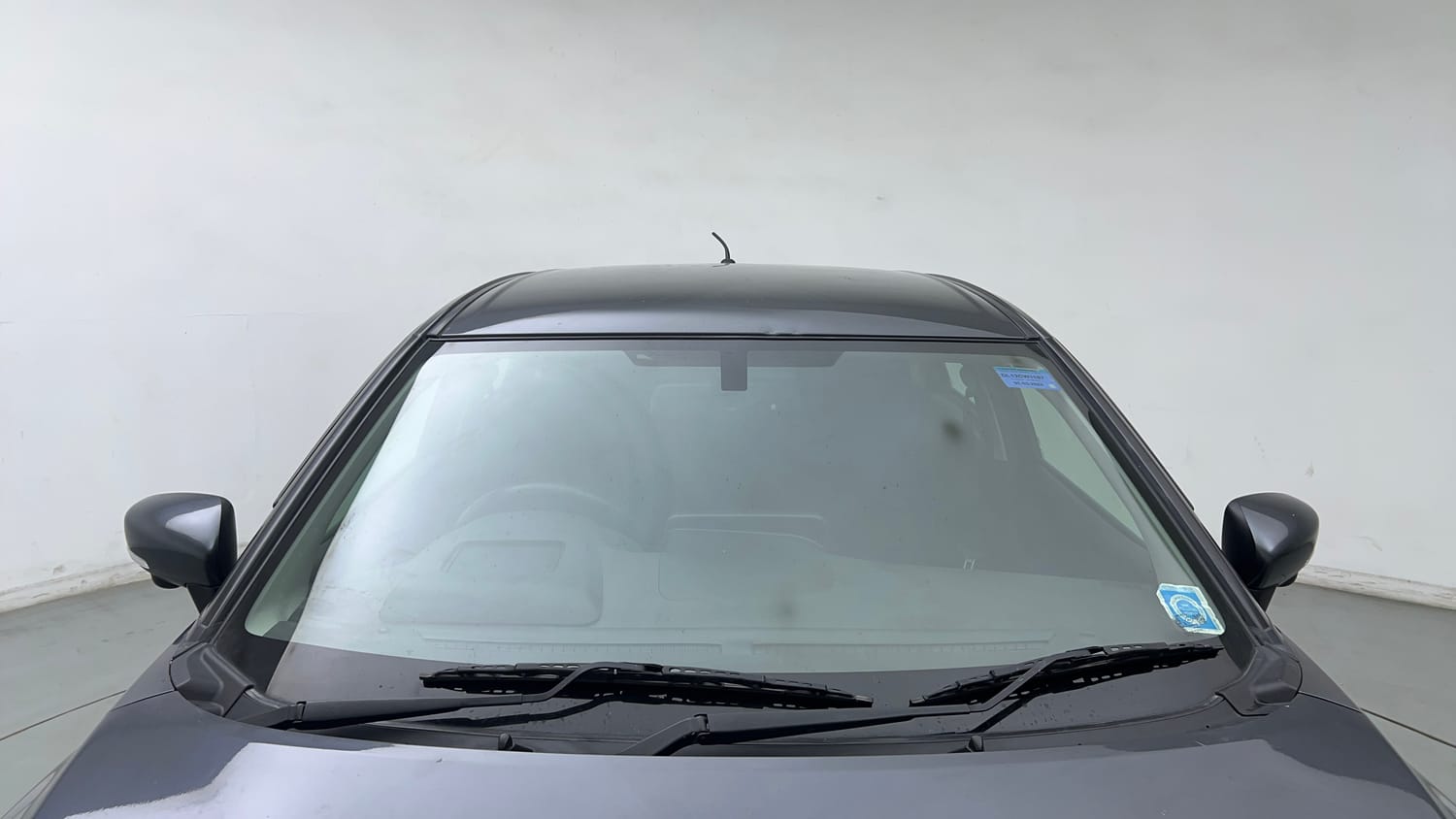 Used 2023 Maruti Suzuki Baleno Alpha MT Petrol Manual exterior FRONT WINDSHIELD VIEW