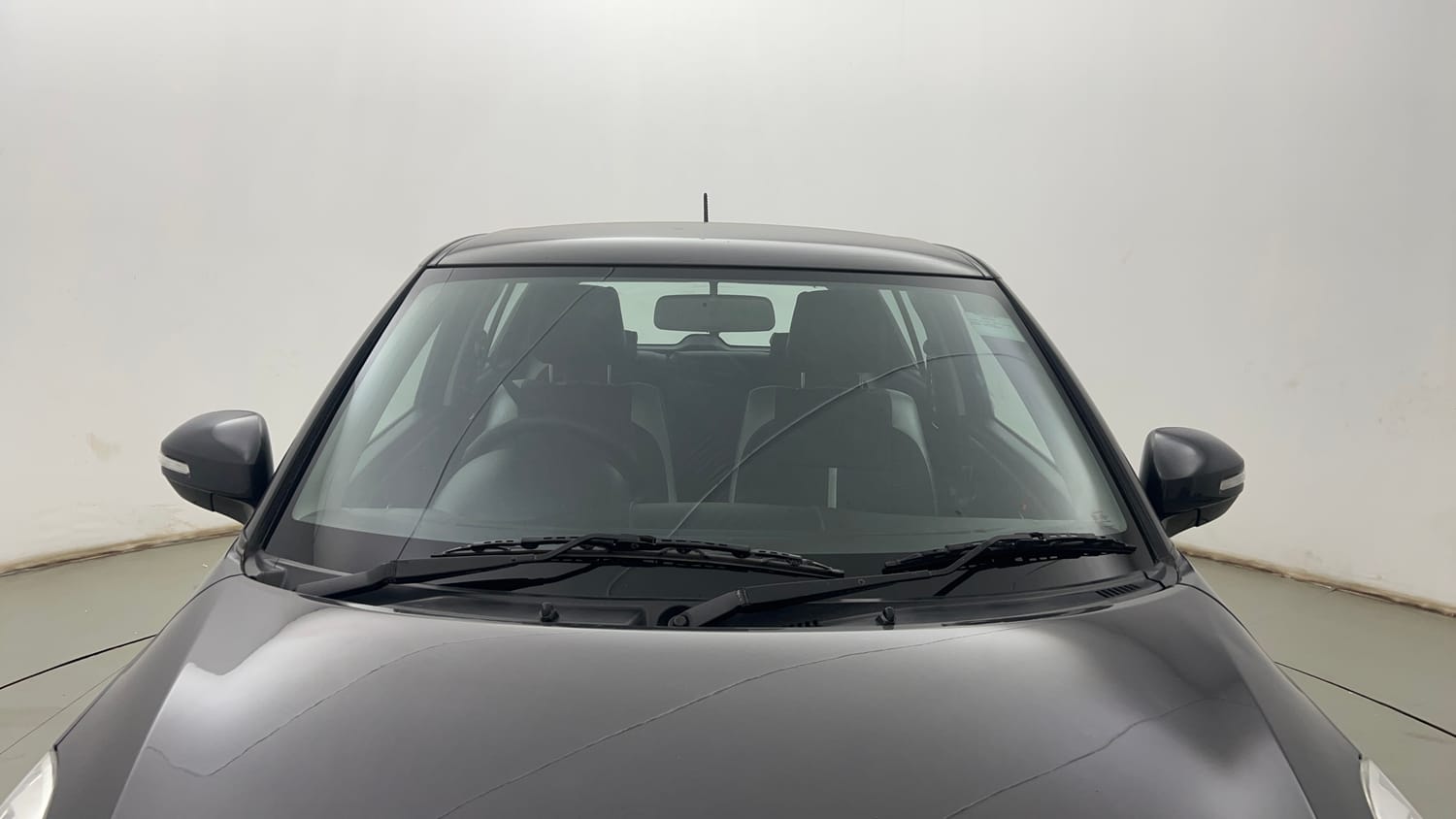 Used 2016 Maruti Suzuki Swift VXi Petrol Manual exterior FRONT WINDSHIELD VIEW