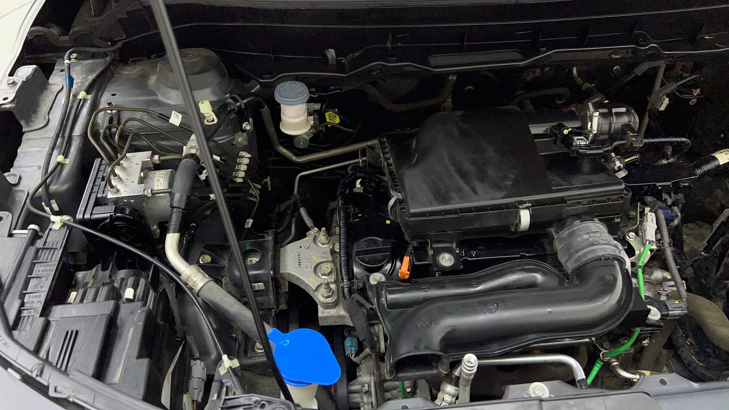 Used 2024 Maruti Suzuki Brezza ZXi Plus AT Petrol Automatic engine ENGINE RIGHT SIDE VIEW