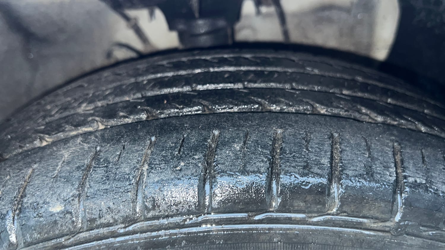 Used 2019 Hyundai Elite i20 Asta 1.2 (O) Petrol Manual tyres RIGHT FRONT TYRE TREAD VIEW