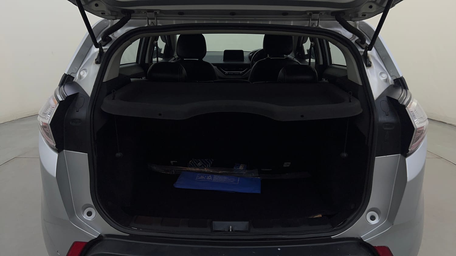 Used 2019 Tata Nexon XZA Plus Petrol Petrol Automatic interior DICKY INSIDE VIEW