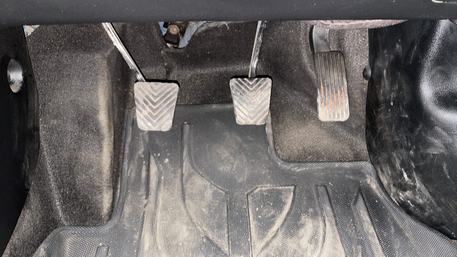 Used 2023 Hyundai Alcazar Prestige 7 STR 1.5 Diesel Diesel Manual interior PEDALS VIEW