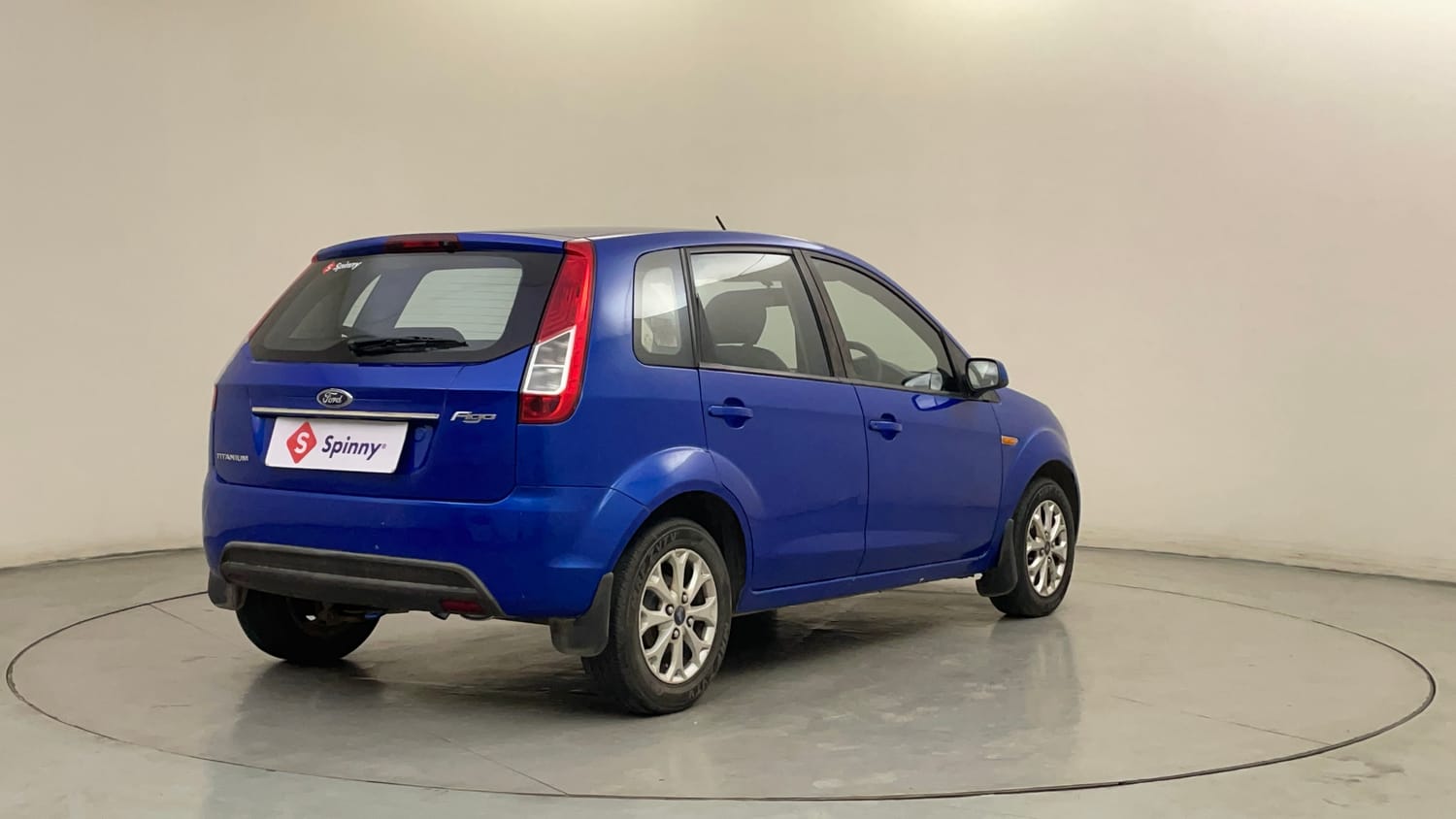 Used 2013 Ford Figo Duratec Petrol Titanium 1.2 Petrol Manual exterior RIGHT REAR CORNER VIEW
