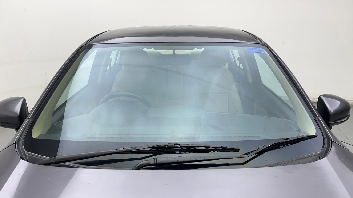 Used 2019 Honda Amaze 1.2 V MT Petrol Petrol Manual exterior FRONT WINDSHIELD VIEW