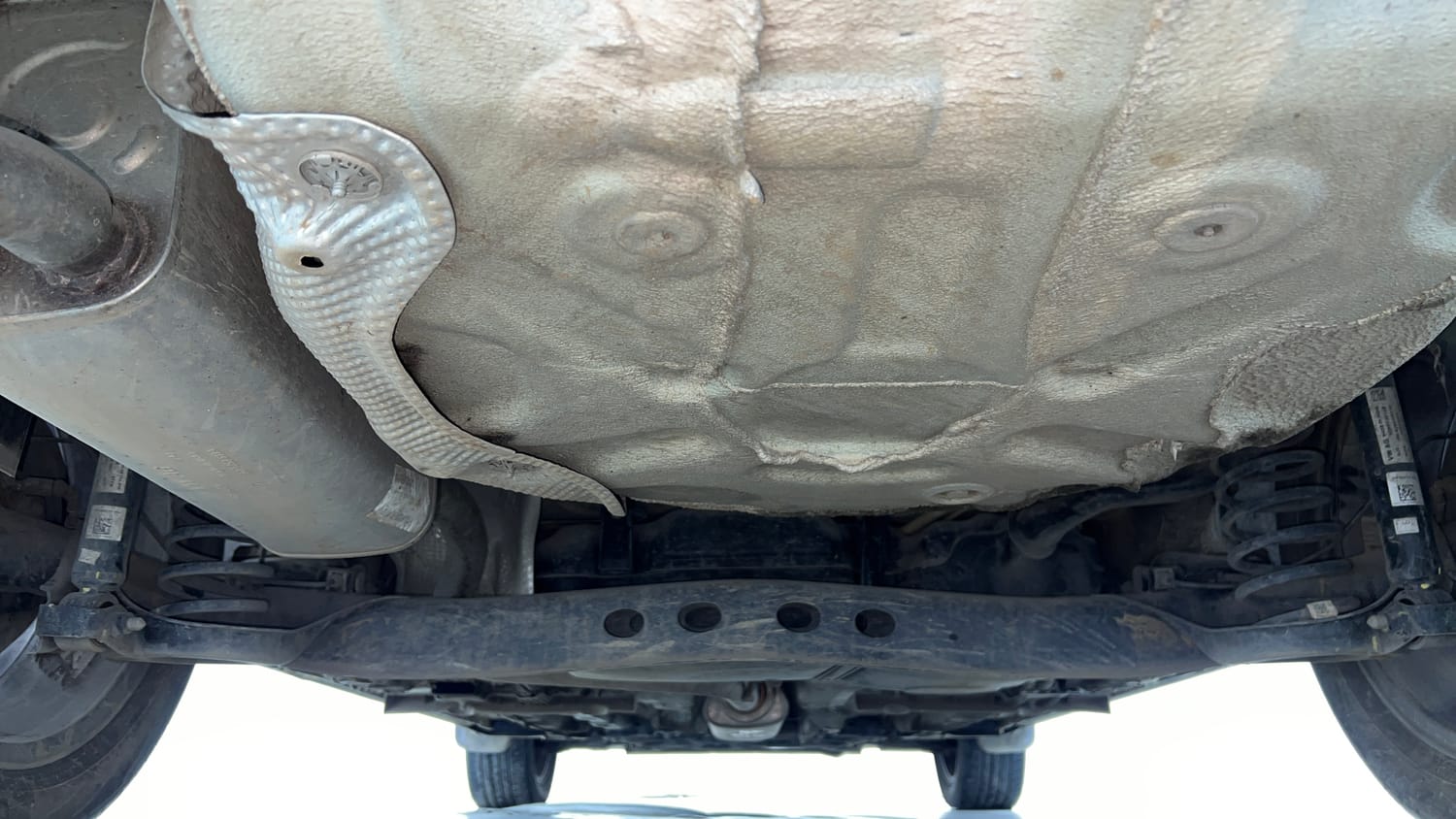 Used 2023 Skoda Slavia Style 1.5L TSI MT Petrol Manual extra REAR UNDERBODY VIEW (TAKEN FROM REAR)