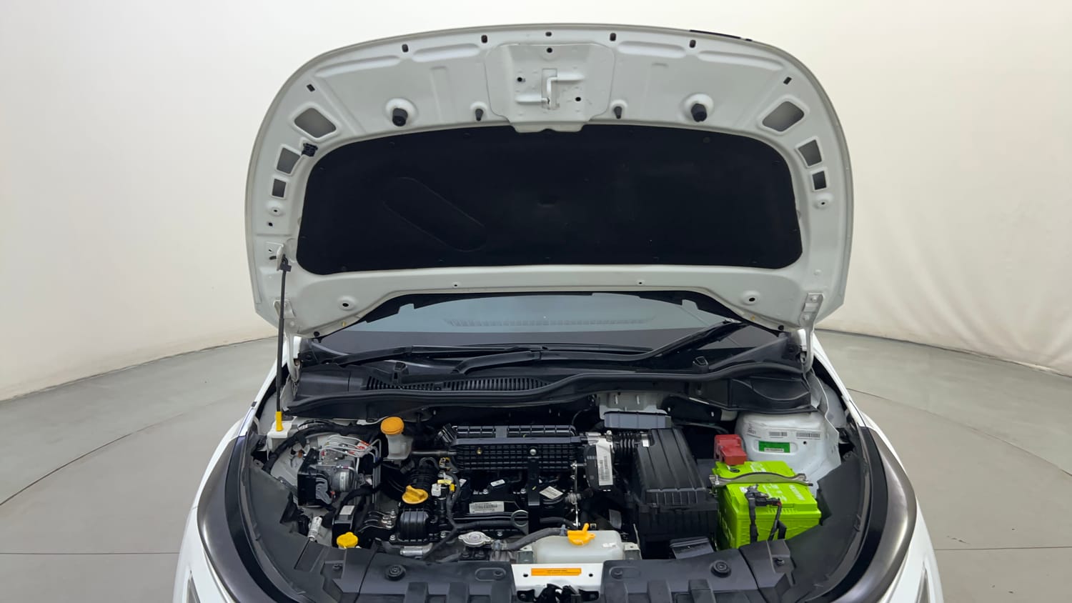 Used 2024 Tata Altroz XZA Plus (S) Petrol Automatic engine ENGINE & BONNET OPEN FRONT VIEW