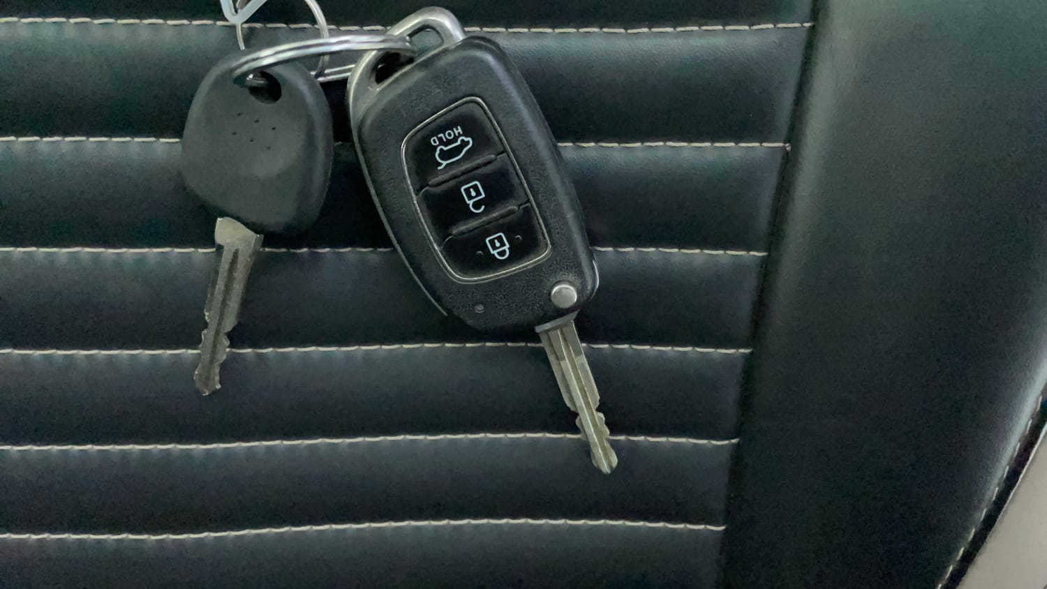 Used 2018 Hyundai Elite i20 Sportz 1.2 Petrol Manual extra CAR KEY VIEW