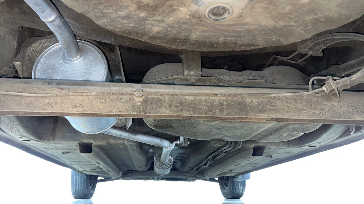 Used 2018 Renault Kwid CLIMBER 1.0 AMT Petrol Automatic extra REAR UNDERBODY VIEW (TAKEN FROM REAR)