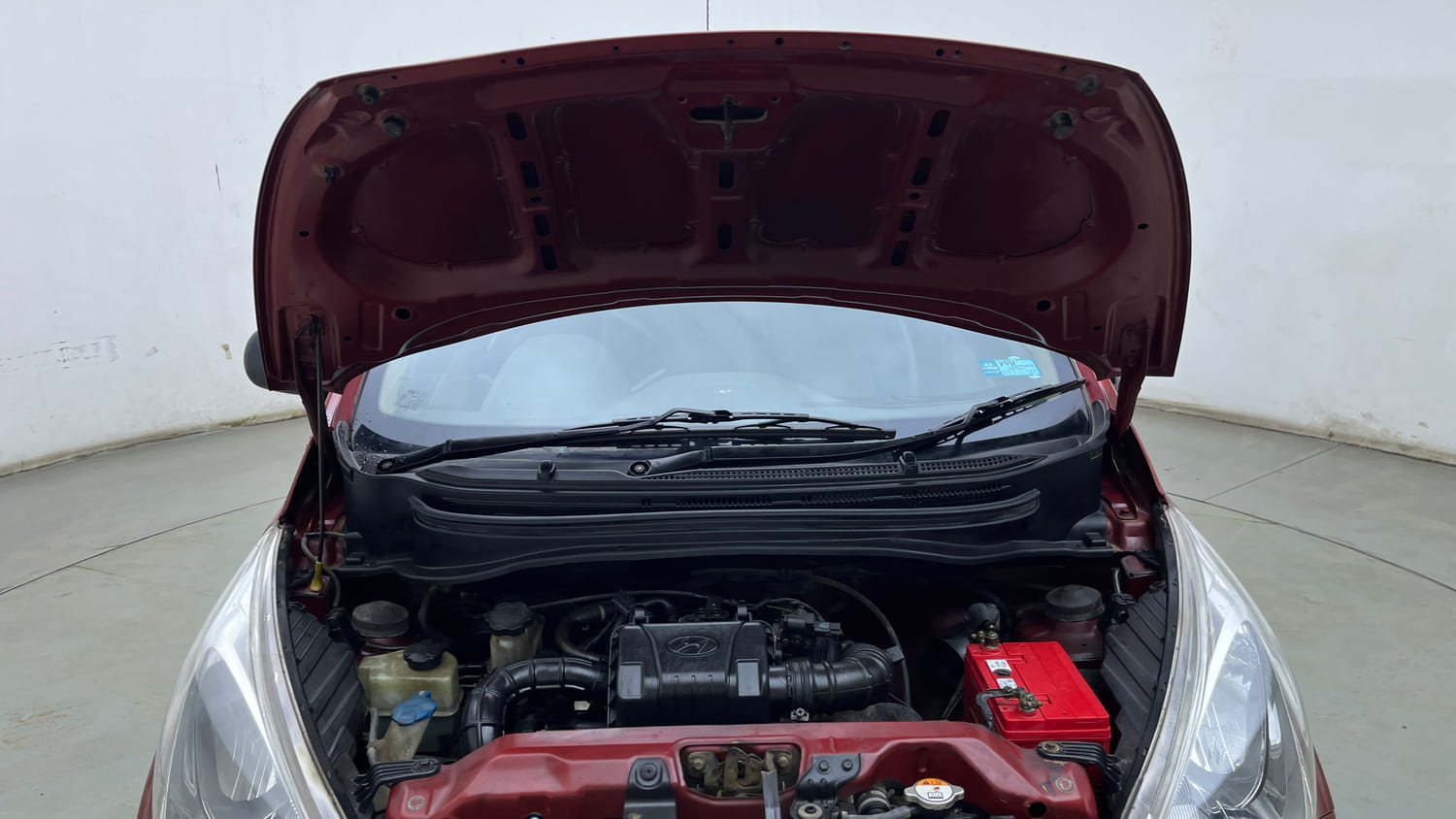 Used 2014 Hyundai Eon Magna Petrol Manual engine ENGINE & BONNET OPEN FRONT VIEW