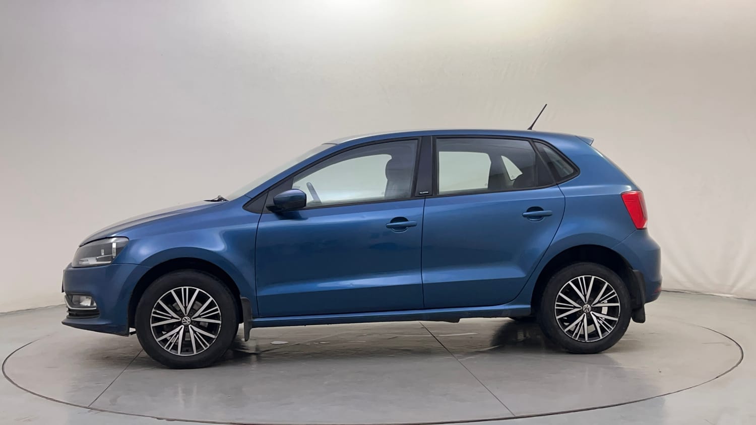 Used 2017 Volkswagen Polo Highline1.2L (P) Petrol Manual exterior LEFT SIDE VIEW