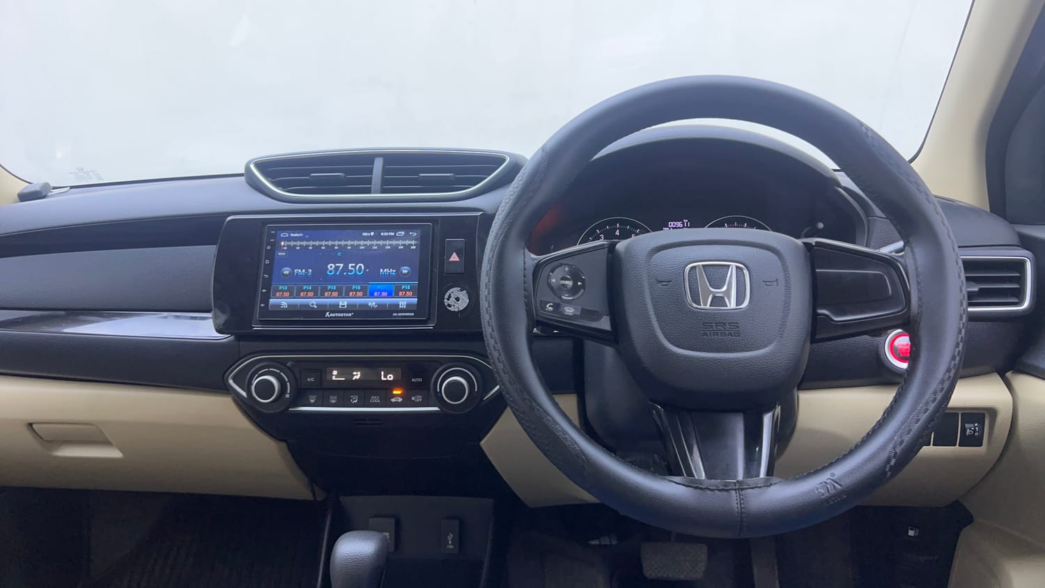 Used 2018 Honda Amaze 1.2 V CVT Petrol Petrol Automatic interior STEERING VIEW