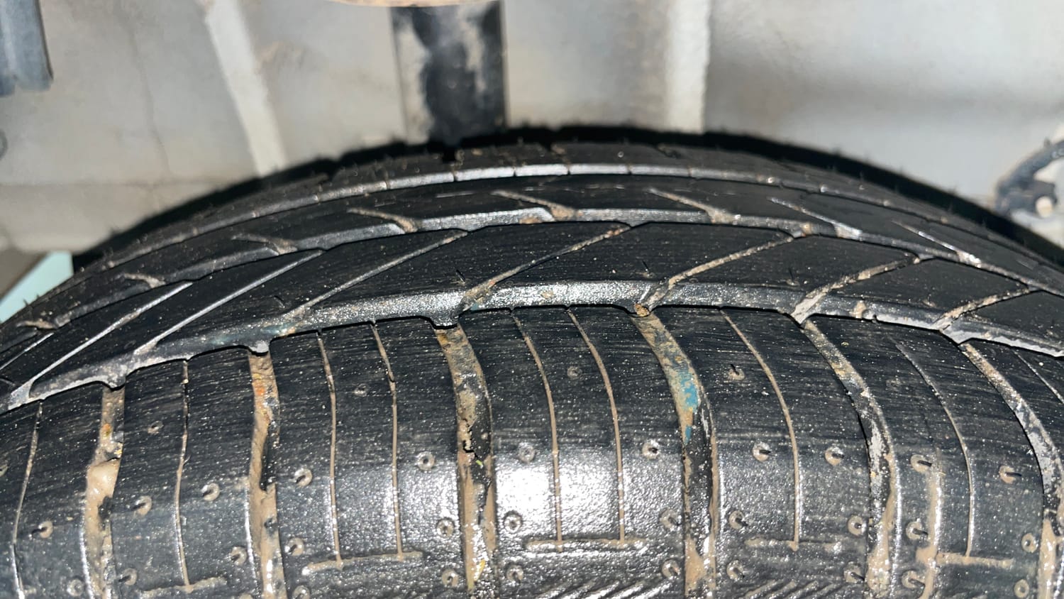 Used 2022 Tata Tiago XT Petrol Manual tyres RIGHT REAR TYRE TREAD VIEW
