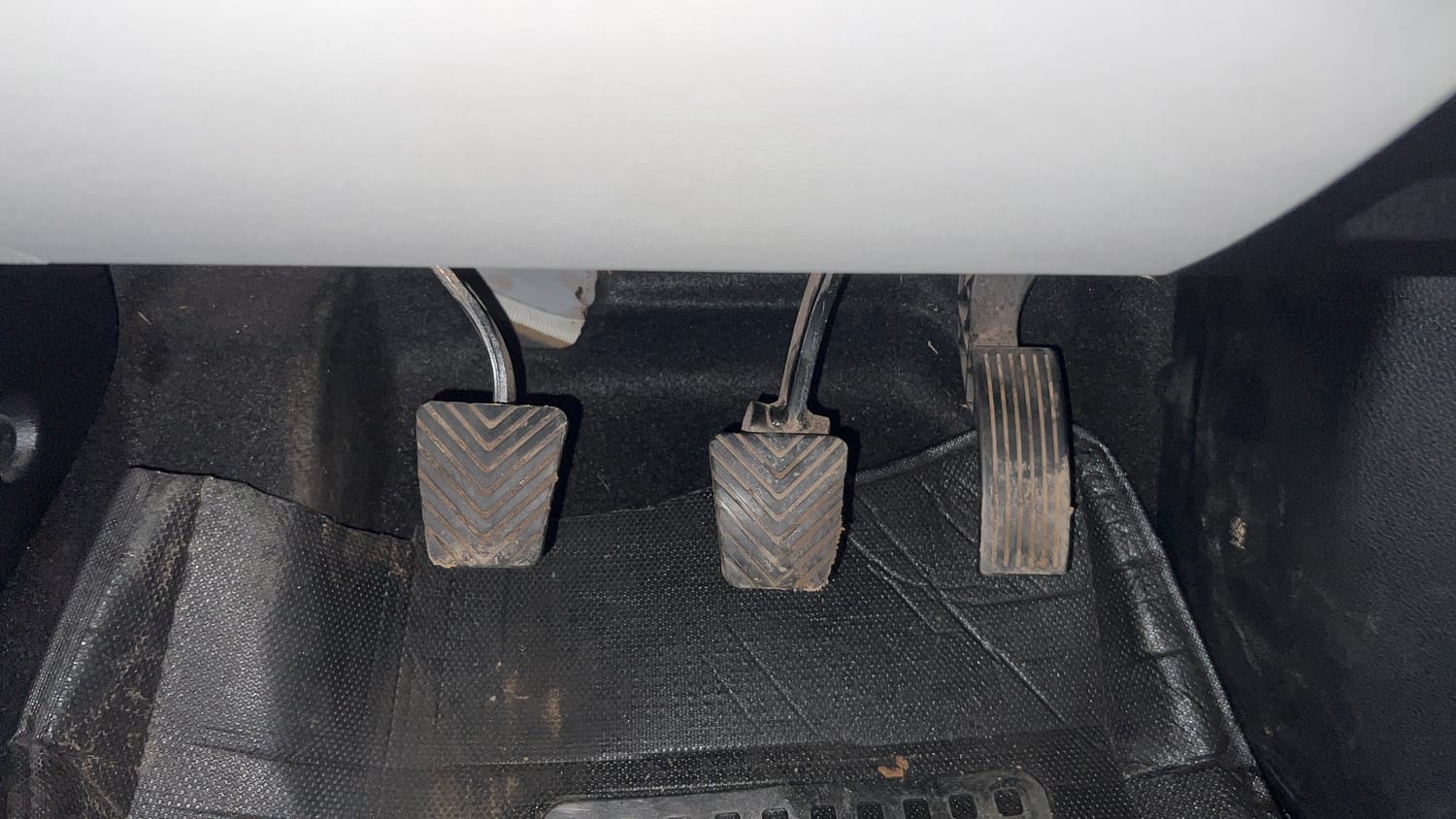 Used 2022 Kia Sonet HTX 1.5 Diesel Manual interior PEDALS VIEW