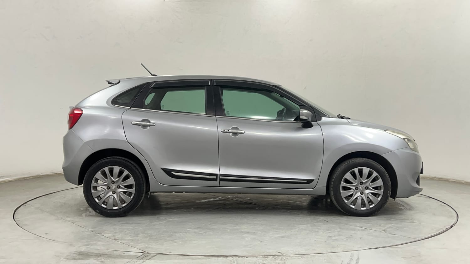 Used 2018 Maruti Suzuki Baleno Alpha 1.2 Petrol Manual exterior RIGHT SIDE VIEW