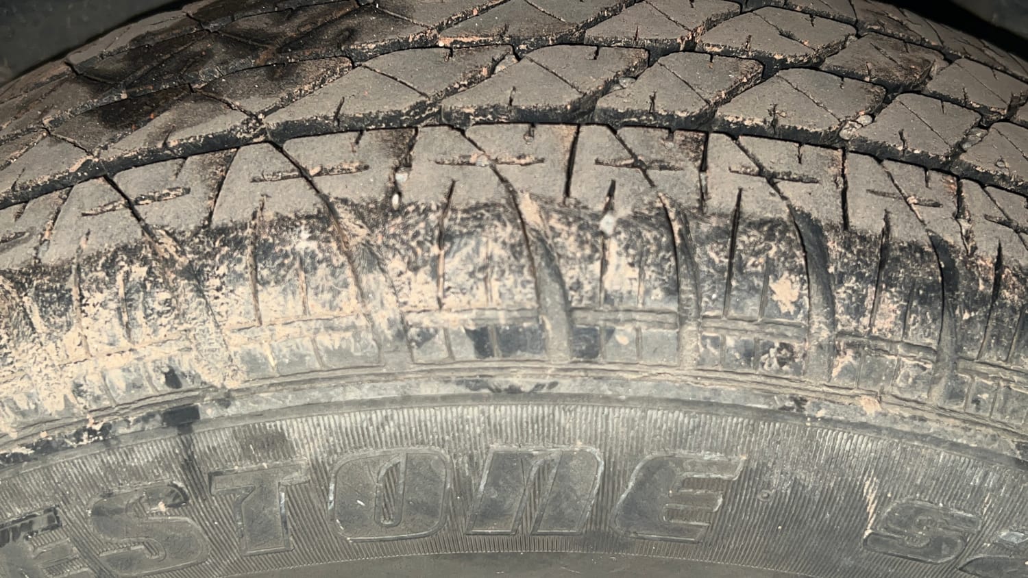Used 2016 Maruti Suzuki Swift VXi Petrol Manual tyres LEFT REAR TYRE TREAD VIEW