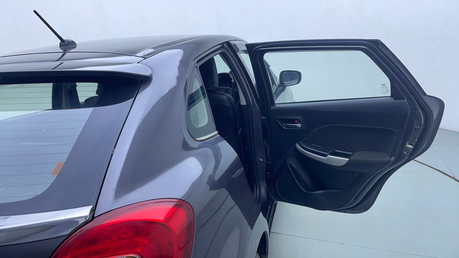 Used 2016 Maruti Suzuki Baleno Delta 1.2 Petrol Manual interior RIGHT REAR DOOR OPEN VIEW