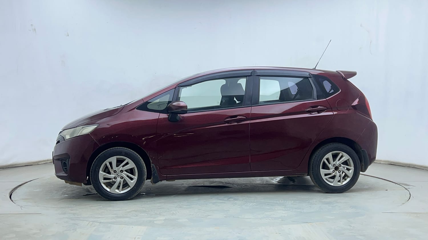 Used 2015 Honda Jazz VX Petrol Petrol Manual exterior LEFT SIDE VIEW