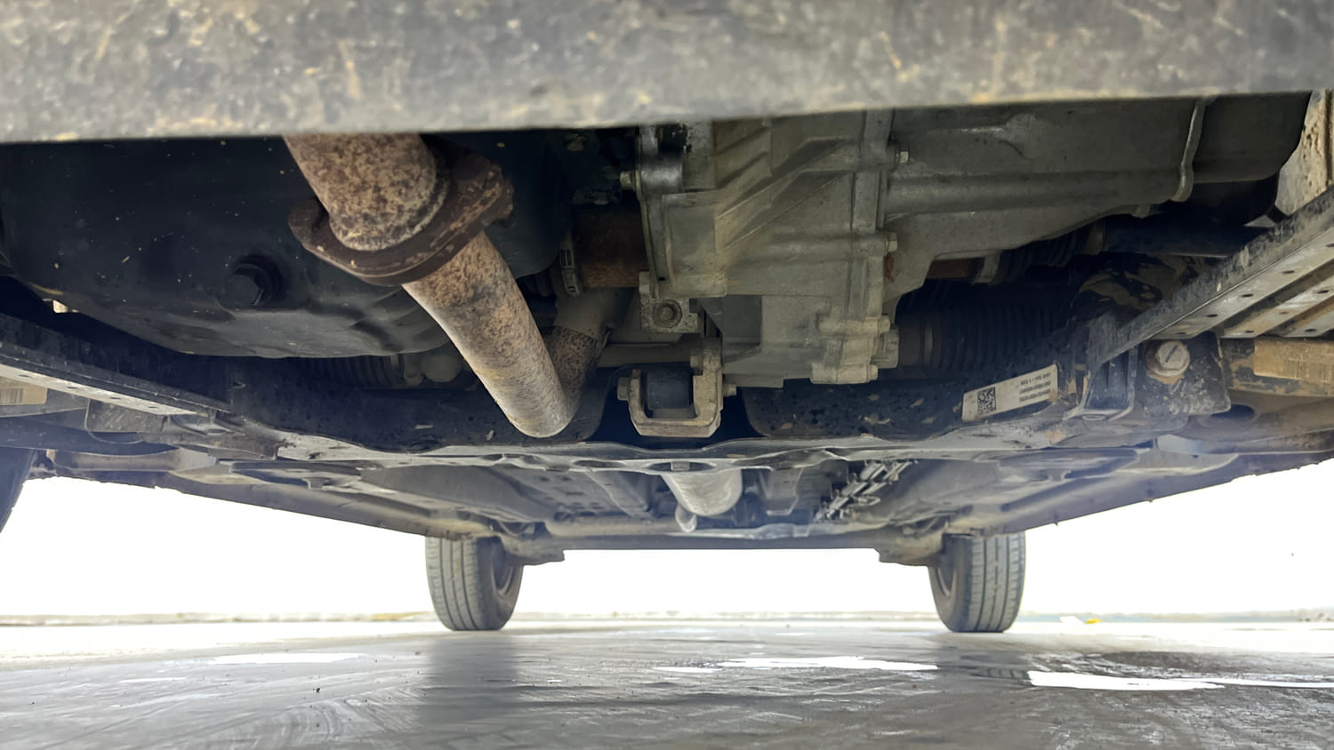 Used 2024 Tata Punch Pure MT Petrol Manual extra FRONT LEFT UNDERBODY VIEW