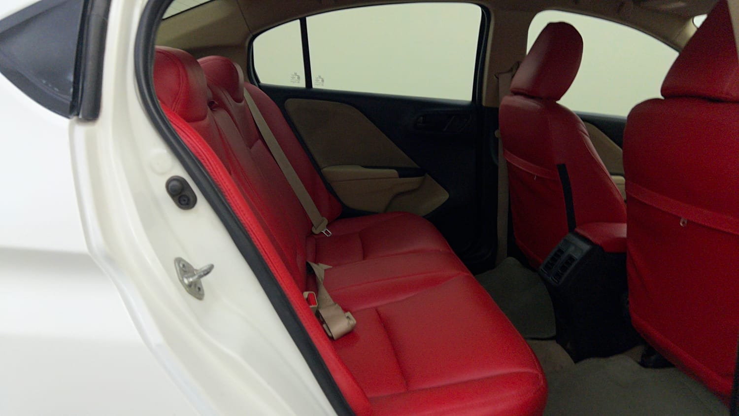 Used 2015 Honda City SV CVT Petrol Automatic interior RIGHT SIDE REAR DOOR CABIN VIEW