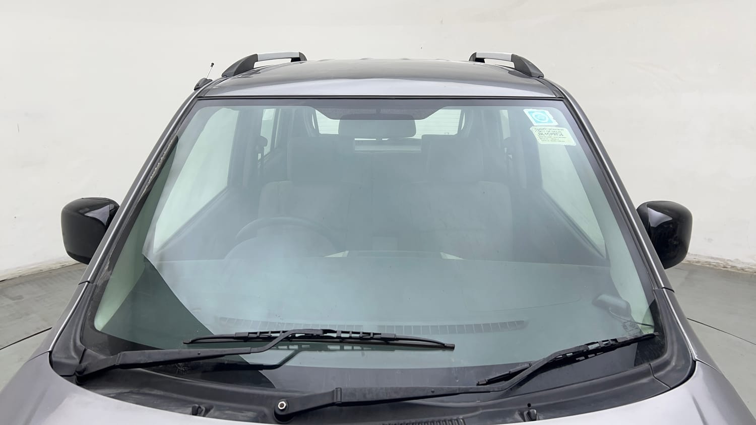 Used 2013 Maruti Suzuki Wagon R VXI Petrol Manual exterior FRONT WINDSHIELD VIEW