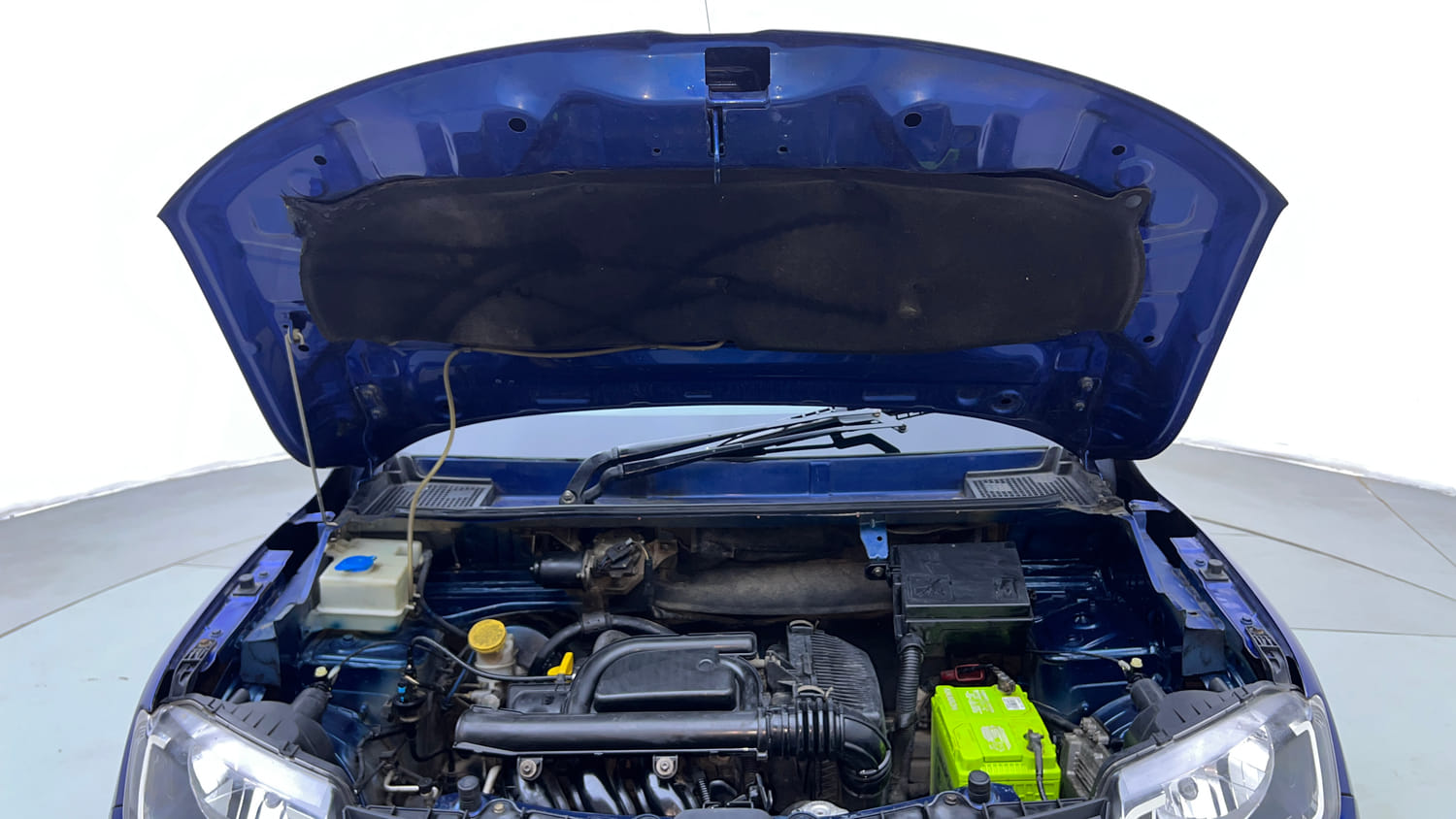 Used 2018 Renault Kwid CLIMBER 1.0 AMT Petrol Automatic engine ENGINE & BONNET OPEN FRONT VIEW