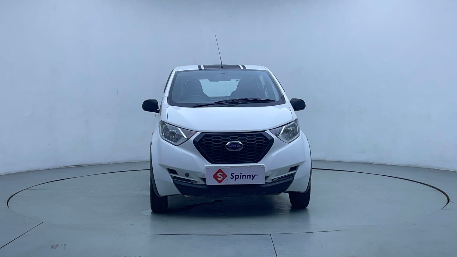 Used 2016 Datsun Redi-GO S Petrol Manual exterior FRONT VIEW