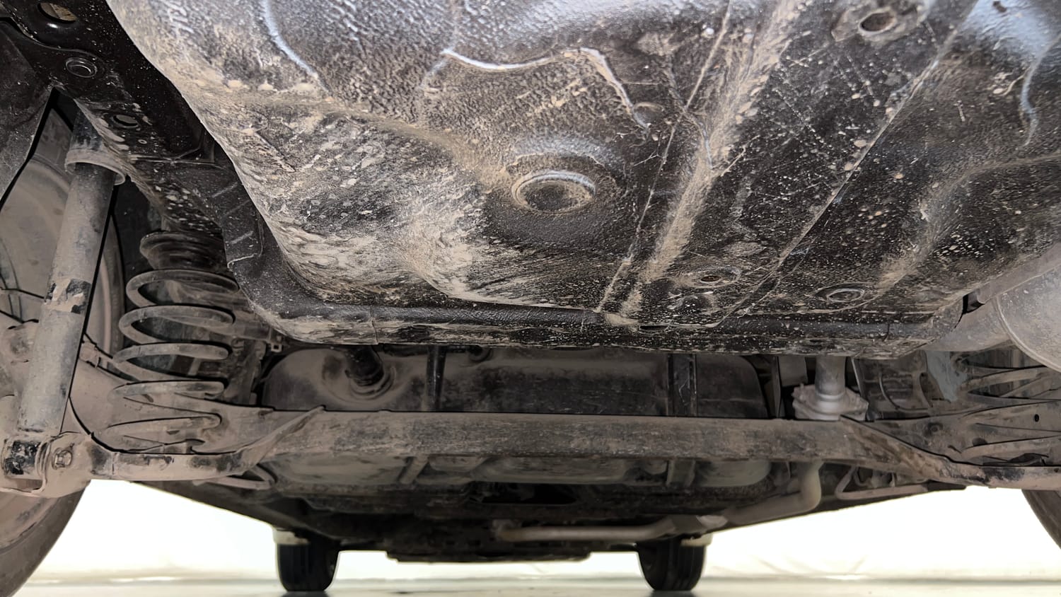 Used 2015 Honda City SV CVT Petrol Automatic extra REAR UNDERBODY VIEW (TAKEN FROM REAR)