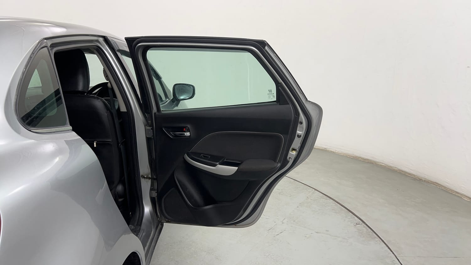 Used 2018 Maruti Suzuki Baleno Alpha 1.2 Petrol Manual interior RIGHT REAR DOOR OPEN VIEW
