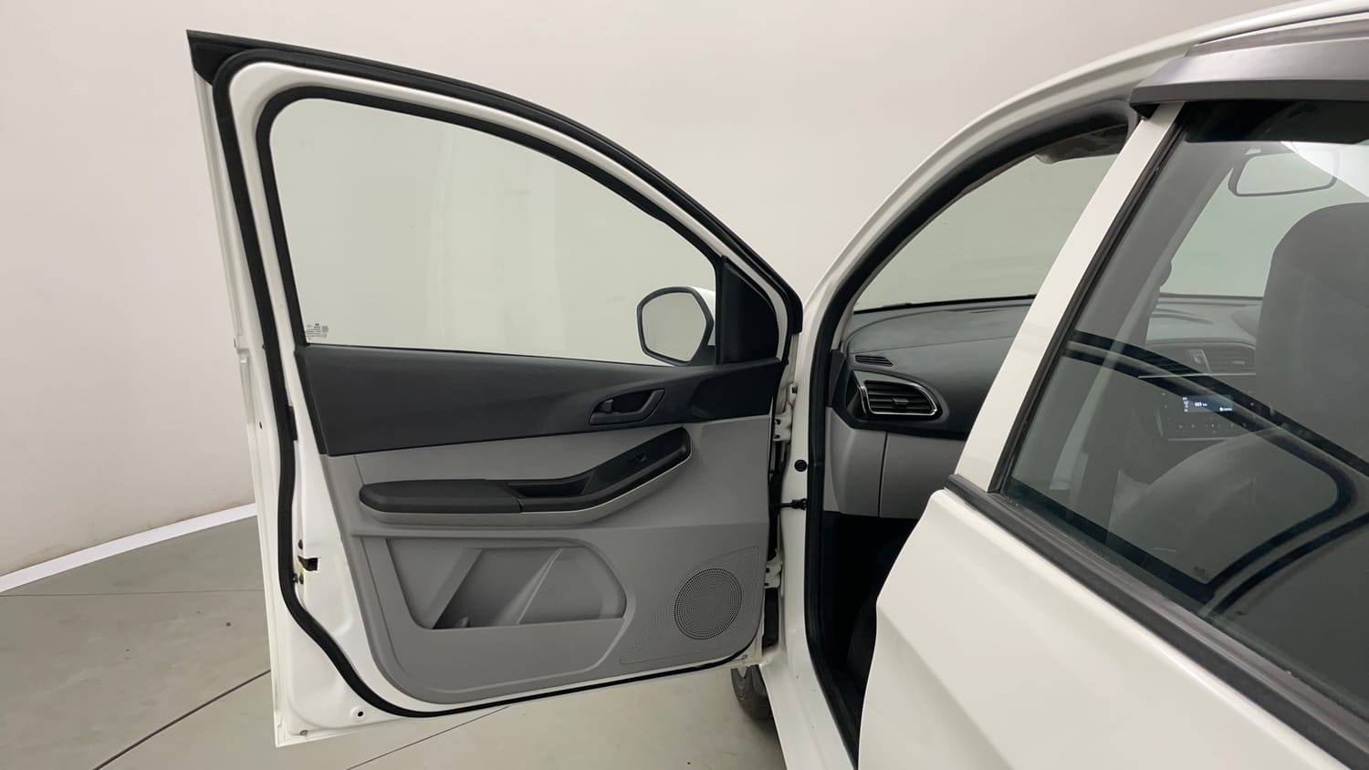 Used 2022 Tata Tiago XT Petrol Manual interior LEFT FRONT DOOR OPEN VIEW