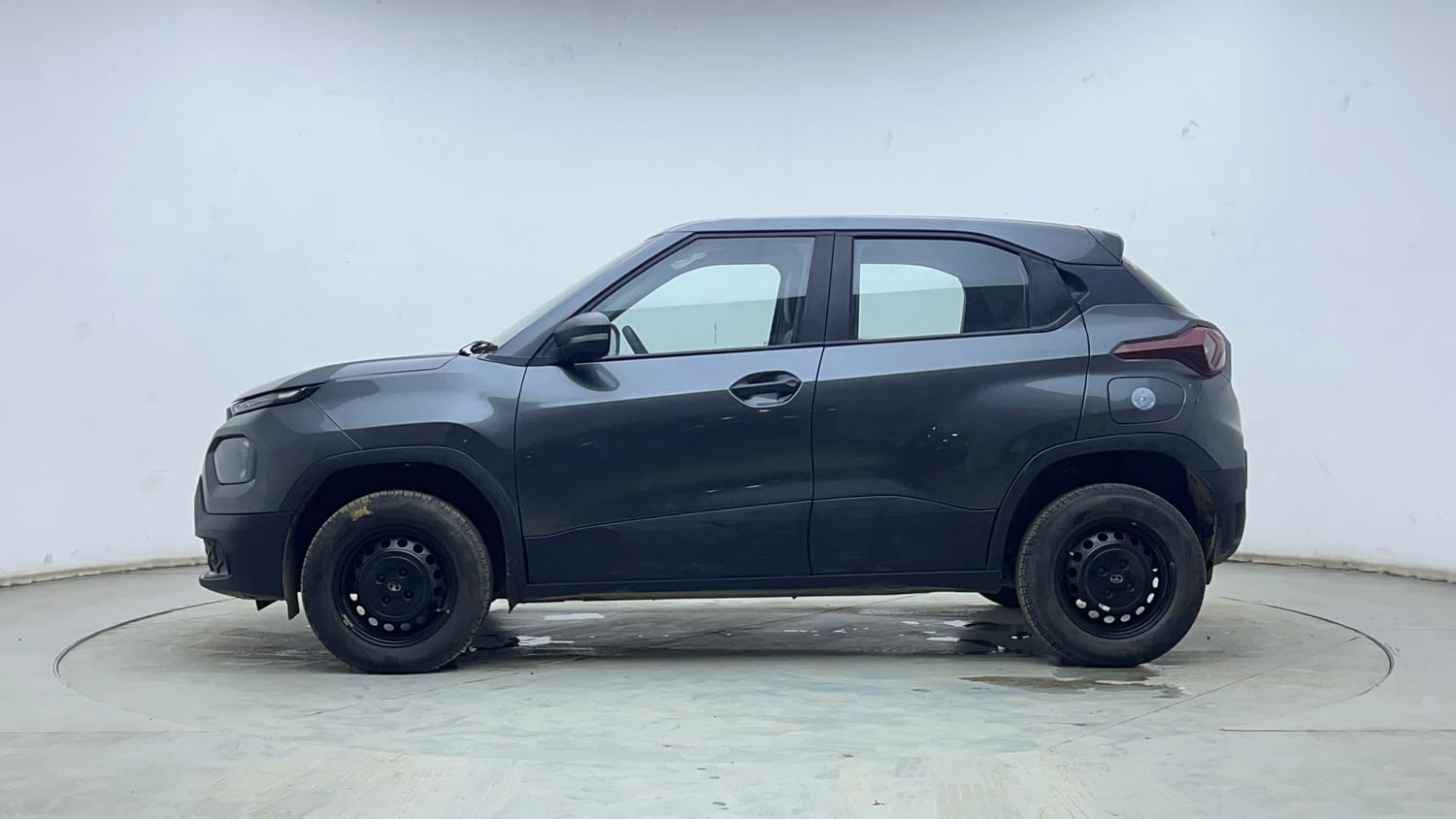 Used 2024 Tata Punch Pure MT Petrol Manual exterior LEFT SIDE VIEW