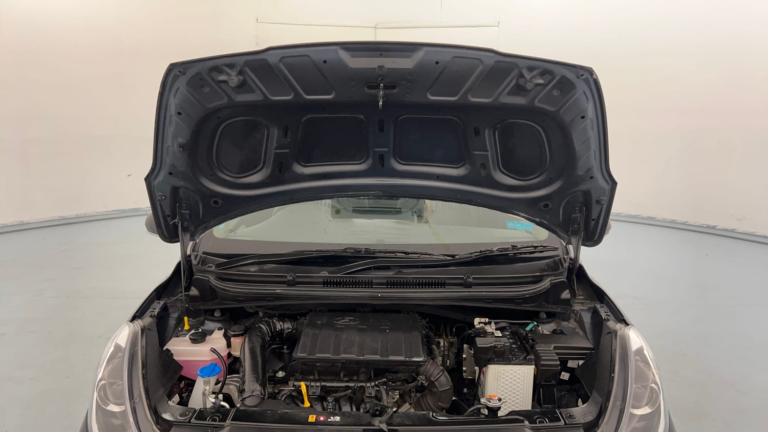 Used 2023 Hyundai Aura SX 1.2 (O) Petrol Petrol Manual engine ENGINE & BONNET OPEN FRONT VIEW