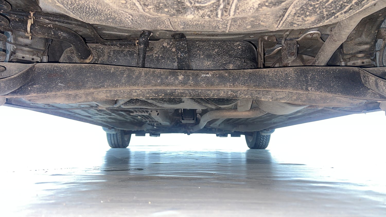 Used 2018 Honda Amaze 1.2 V CVT Petrol Petrol Automatic extra REAR UNDERBODY VIEW (TAKEN FROM REAR)