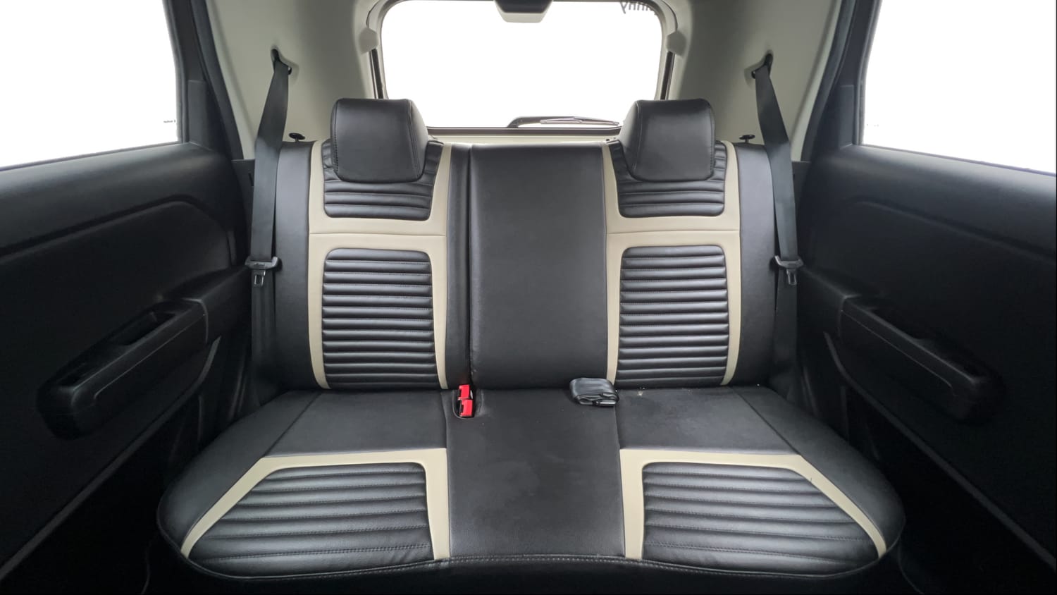 Used 2022 Maruti Suzuki Wagon R ZXi 1.2 AMT Petrol Automatic interior REAR SEAT CONDITION VIEW