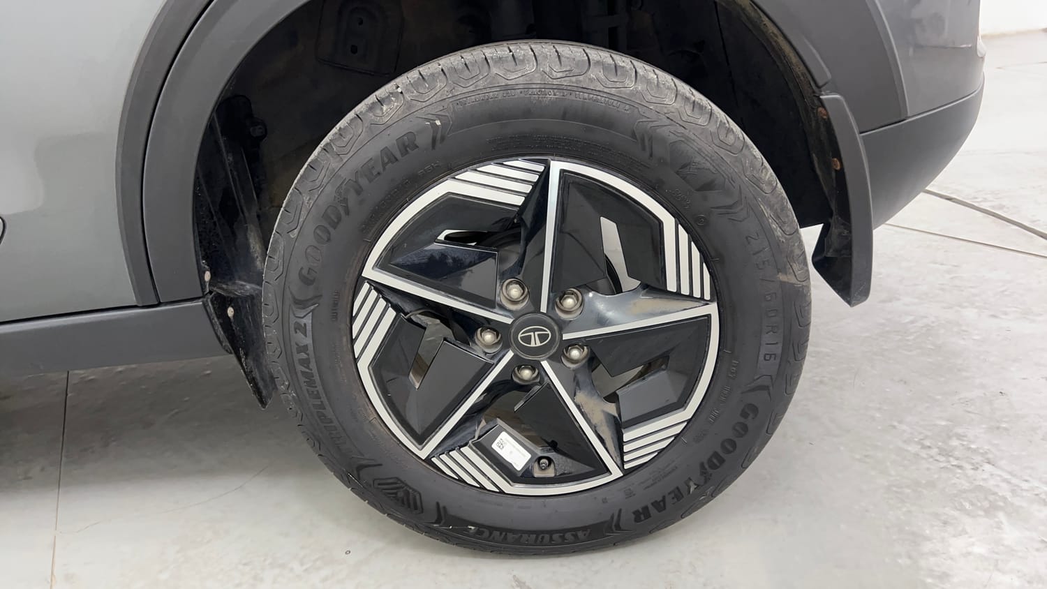 Used 2023 Tata Nexon Fearless Plus S 1.2 Revotron Petrol 6MT DT Petrol Manual tyres LEFT REAR TYRE RIM VIEW