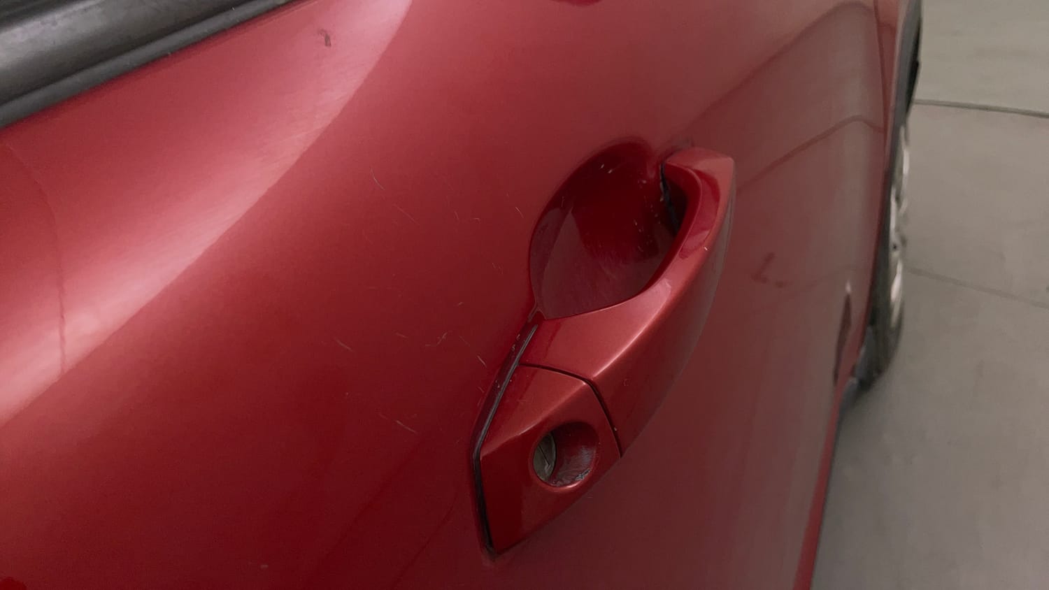 Used 2016 Mahindra KUV100 K4 6 STR Petrol Manual dents MINOR SCRATCH
