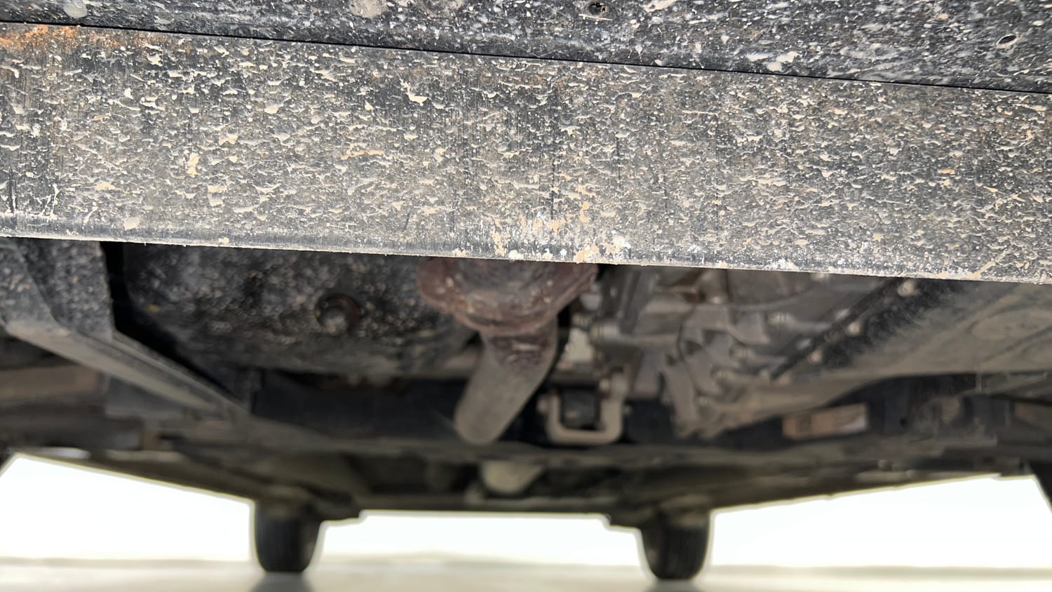 Used 2024 Tata Altroz XZA Plus (S) Petrol Automatic extra FRONT LEFT UNDERBODY VIEW