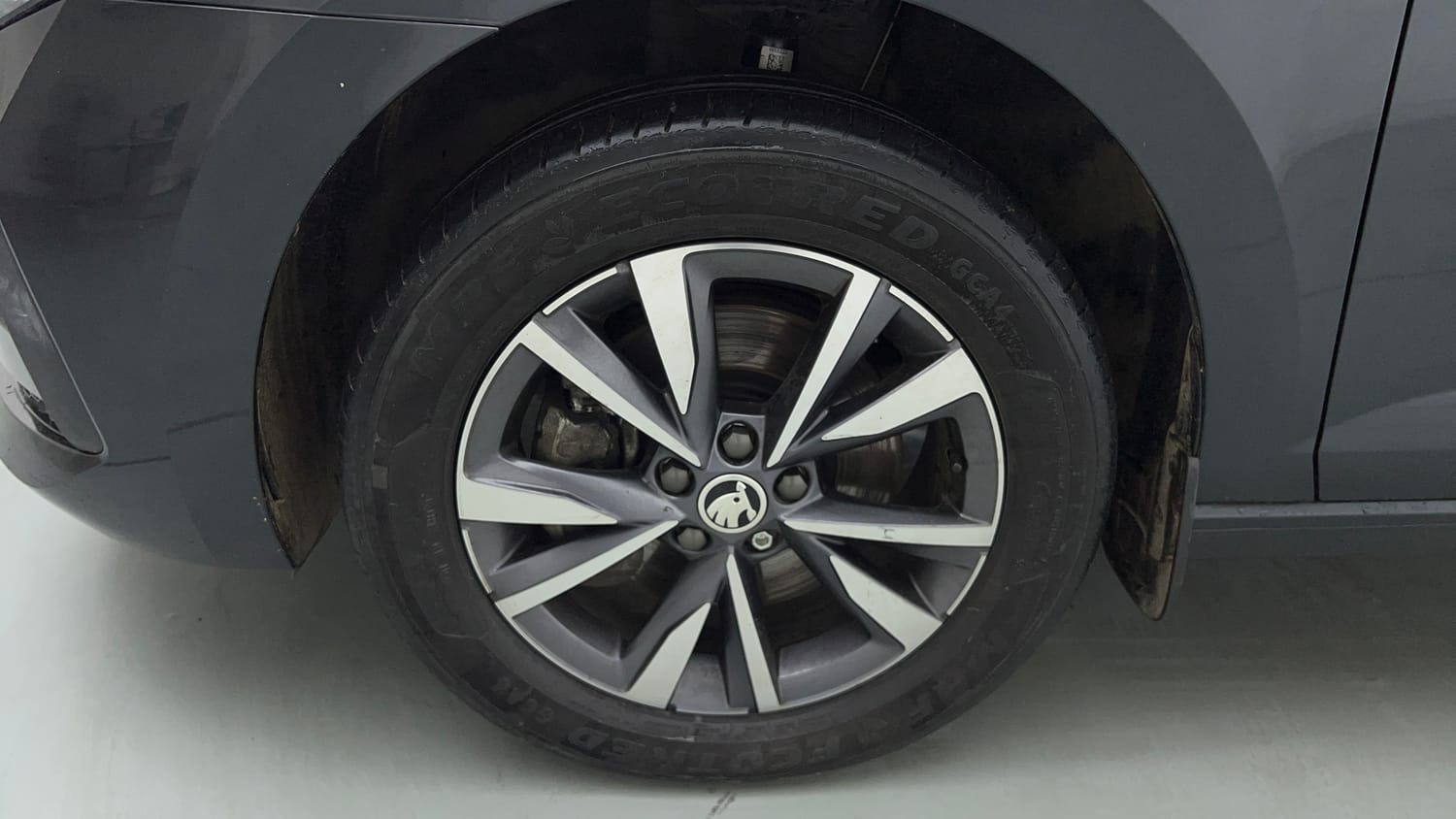Used 2023 Skoda Slavia Style 1.5L TSI DSG Petrol Automatic tyres LEFT FRONT TYRE RIM VIEW