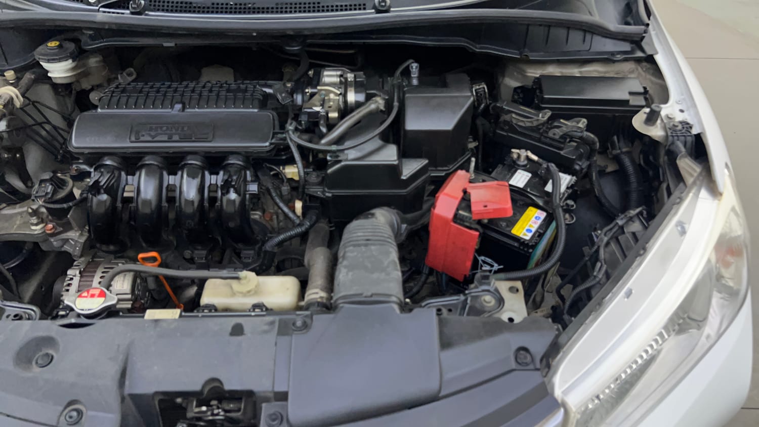 Used 2015 Honda City SV CVT Petrol Automatic engine ENGINE LEFT SIDE VIEW