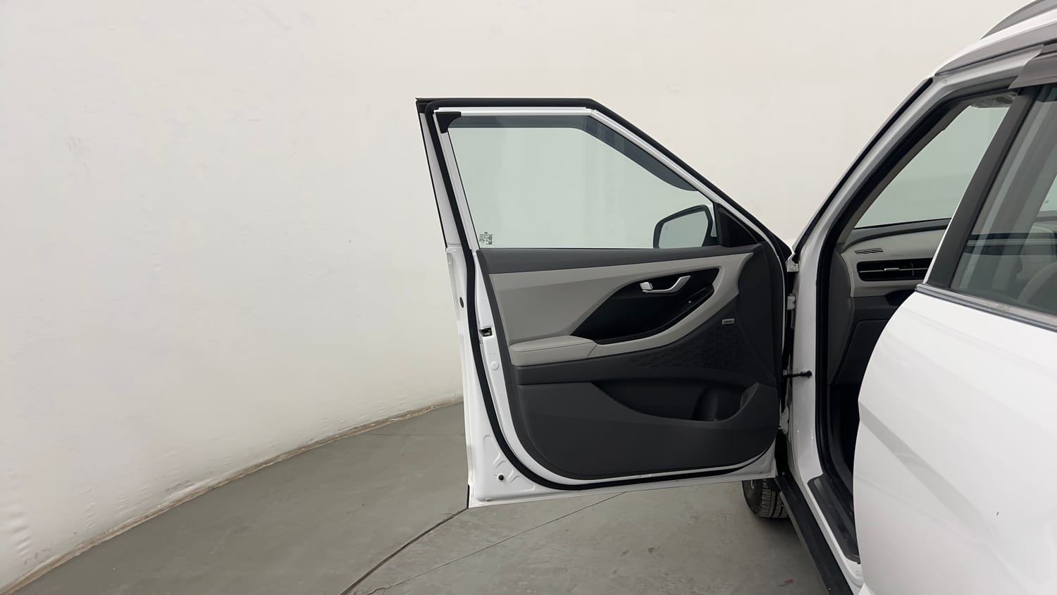 Used 2024 Hyundai Creta 1.5 MPi Petrol IVT SX(O) Petrol Automatic interior LEFT FRONT DOOR OPEN VIEW