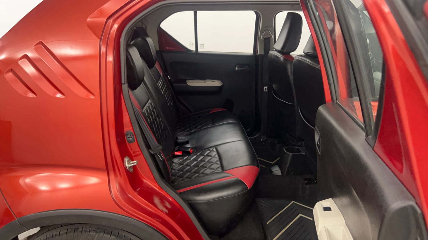 Used 2017 Maruti Suzuki Ignis Alpha MT Petrol Dual Tone Petrol Manual interior RIGHT SIDE REAR DOOR CABIN VIEW