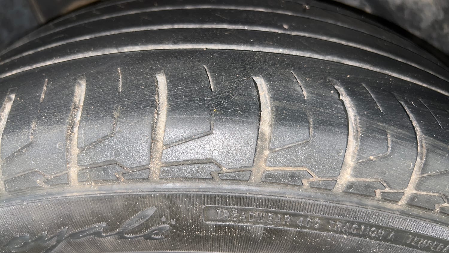 Used 2023 kia Seltos HTX 1.5 IVT Petrol Automatic tyres RIGHT REAR TYRE TREAD VIEW