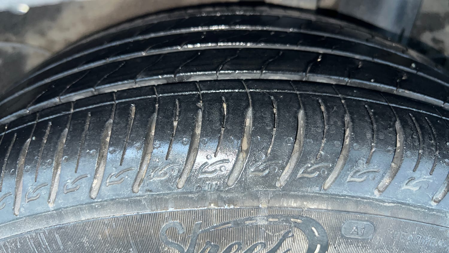 Used 2024 Kia Sonet HTK (O) 1.2 Petrol MT Petrol Manual tyres LEFT REAR TYRE TREAD VIEW