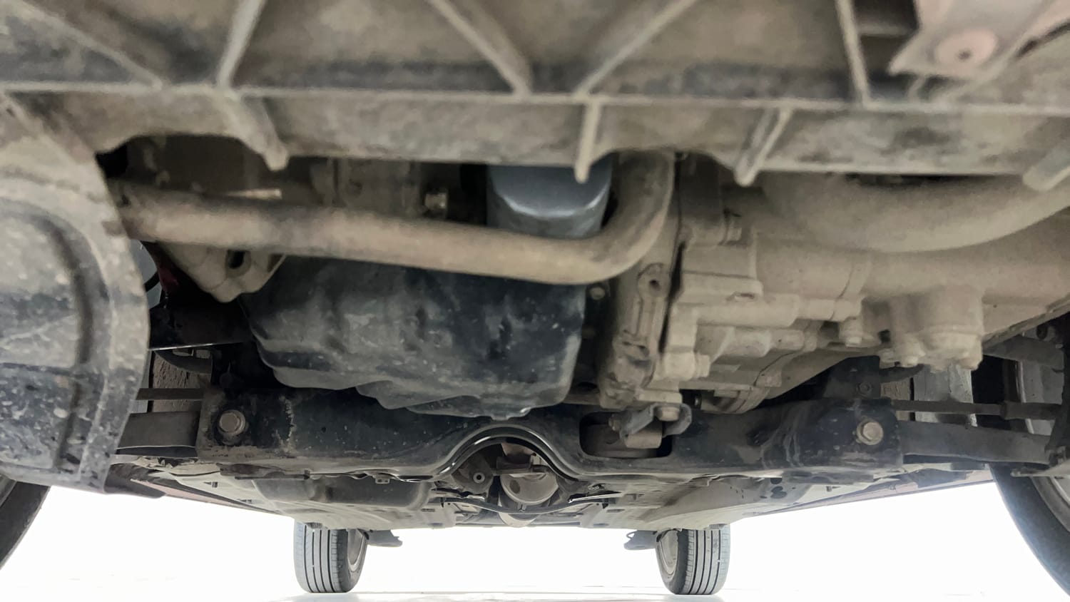 Used 2020 Volkswagen Polo Highline Plus 1.0L TSI Petrol Manual extra FRONT LEFT UNDERBODY VIEW