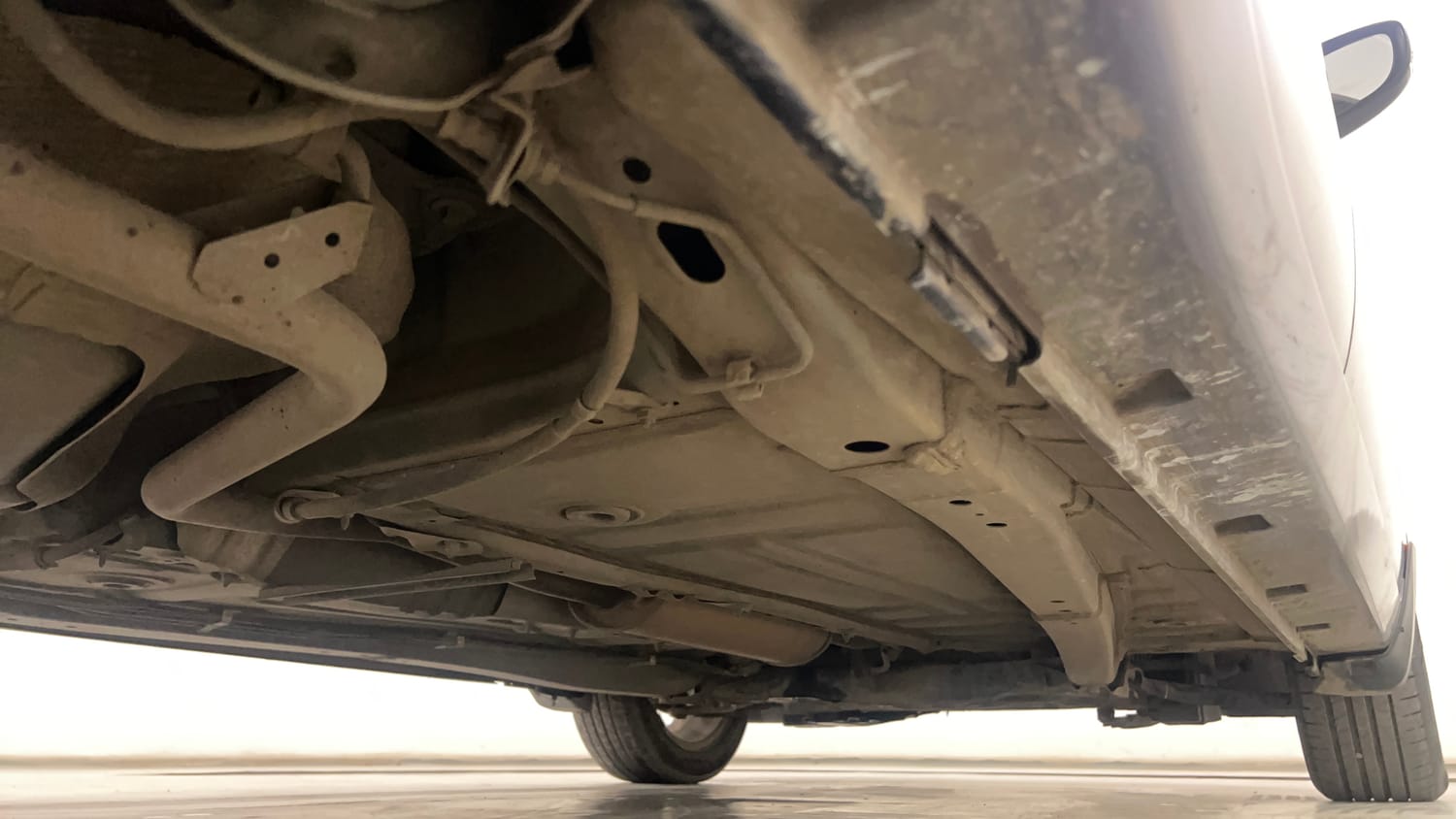 Used 2019 Toyota Glanza G CVT Petrol Automatic extra REAR RIGHT UNDERBODY VIEW