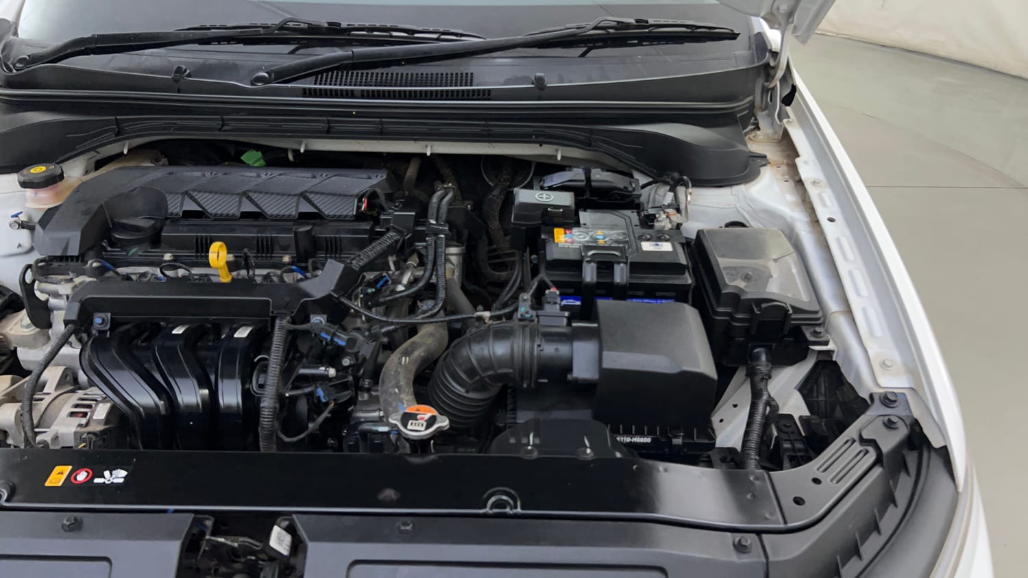 Used 2024 Hyundai Verna SX (O)1.5 Petrol MT Petrol Manual engine ENGINE LEFT SIDE HINGE & APRON VIEW