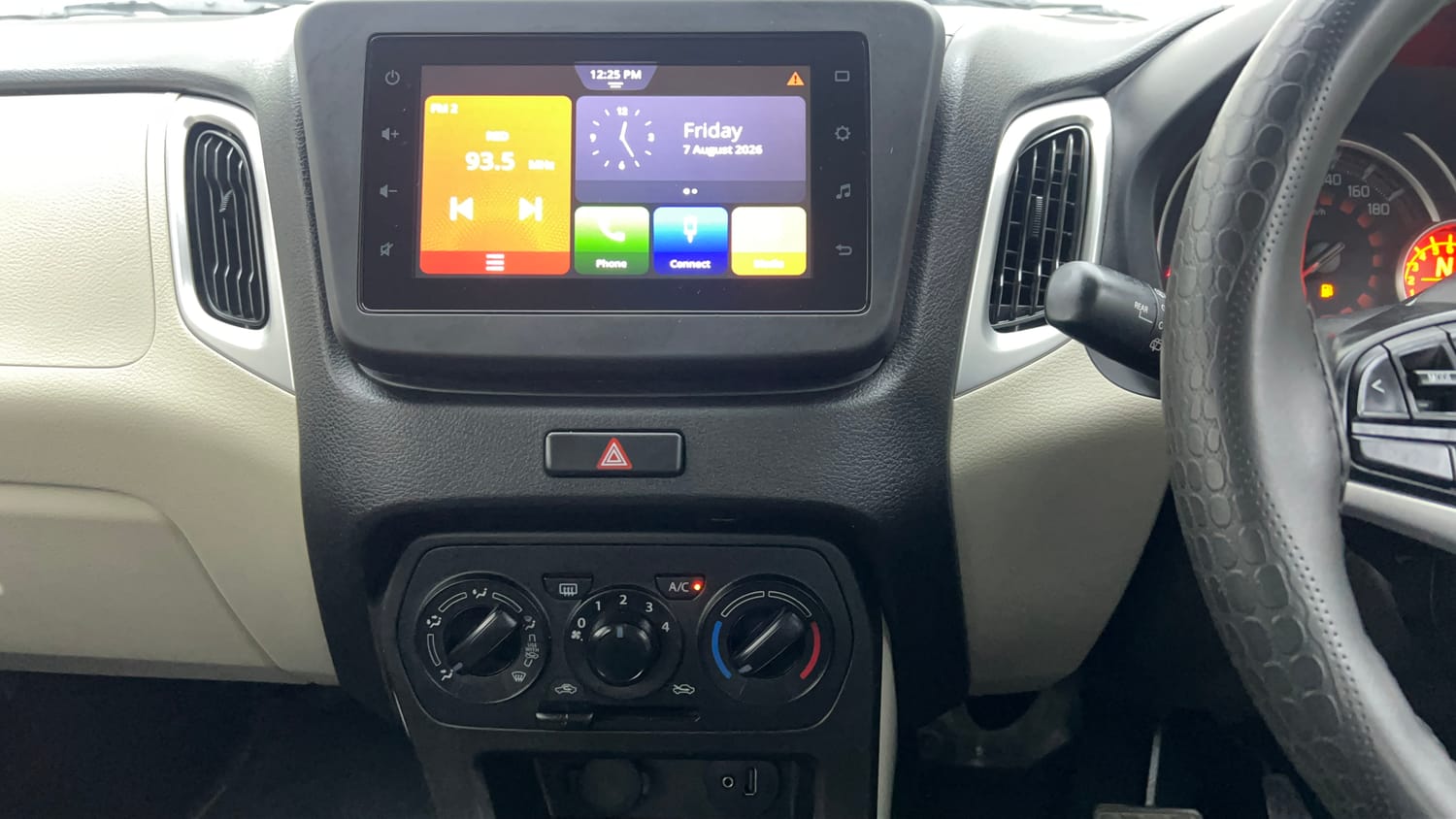 Used 2022 Maruti Suzuki Wagon R ZXi 1.2 AMT Petrol Automatic interior MUSIC SYSTEM & AC CONTROL VIEW